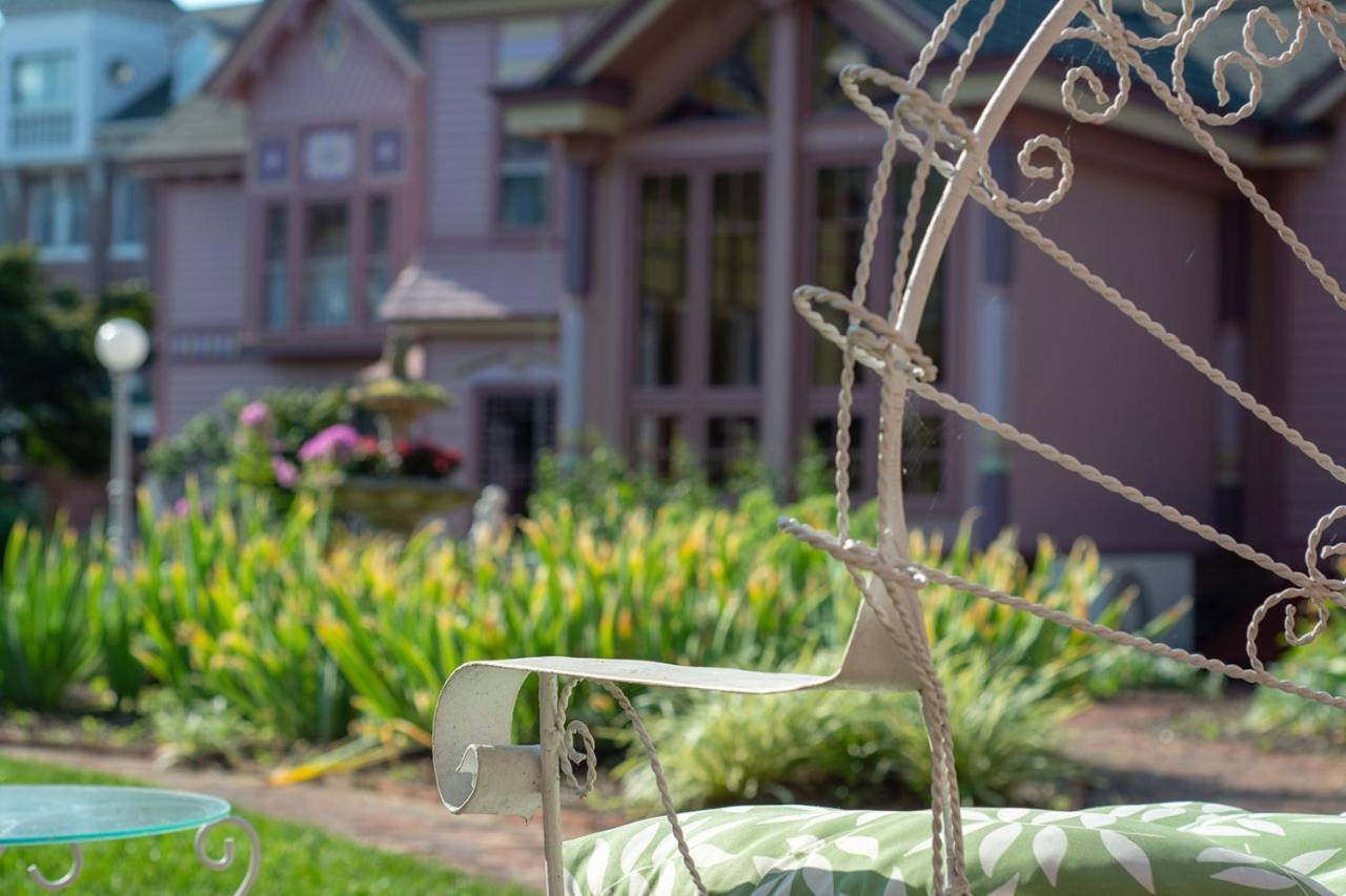 The Towers Bed & Breakfast Milford Exterior photo